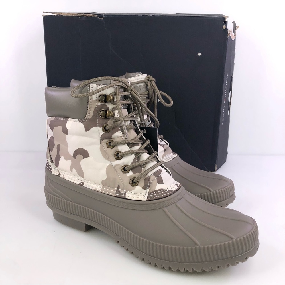 Tommy Hilfiger Colins 4 Snow Camo Duck Boots Size 9M